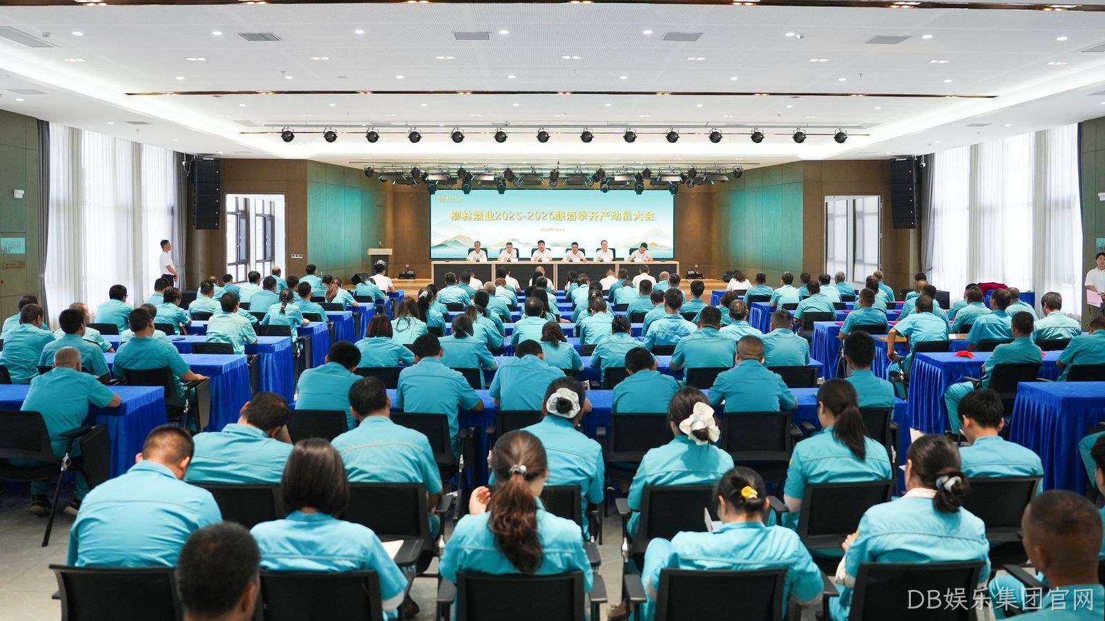 DB娱乐集团官网新酿酒季序幕盛大开启